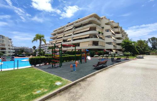 Sunny Guadalmina Apartment - Photo 32