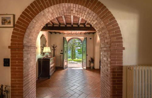 Experience the charm of Tenuta Le Caselle, a cozy farmhouse surrounded by nature and comfort! - Foto 34