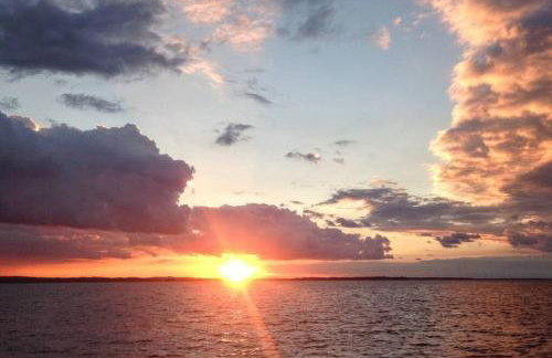 Bay Dreamer Custom Lakefront House, Boathouse and - Foto 6