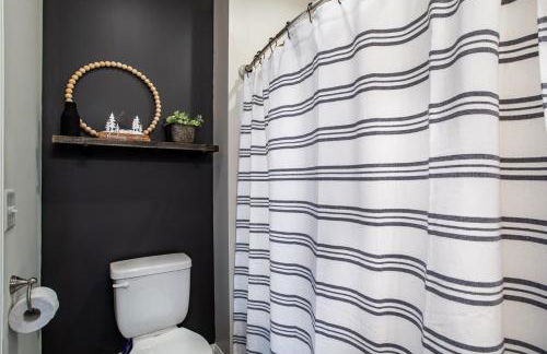 Elegant End Condo Fireplace Community Amenities - Foto 34