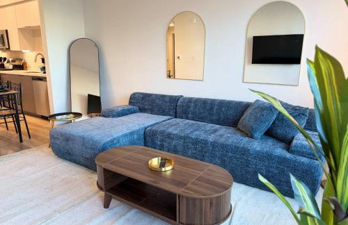 Premium Stay 10 Min From Disneyland With Pool & GYM - Foto 2