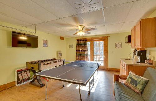 Family Getaway Georgia Cabin with Outdoor Hot Tub - Foto 20