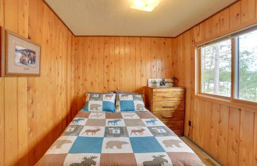 Lakefront Cabin with Private Dock and Beach! - Foto 14