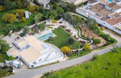 Luxurious 4Bedroom Villa Retreat by Lisbeyond - Foto 56