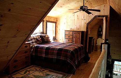 Elegantly Rustic Cabin on Secluded Island near Lake Placid on Saranac Lake, New York - Foto 12