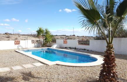 VILLA con piscina privada, a 35 km de las playas, vistas a la montaña, WIFI - Foto 10