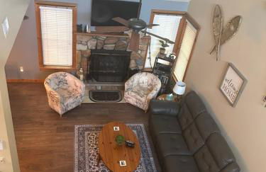 Camelback Private Home located behind Waterpark & Ski Lift - Foto 5