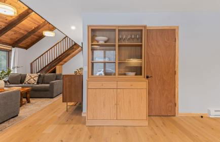 Catskills Mountain Home Near Windham w Fireplace Open Living Deer Run Lodge by AvantStay - Foto 12