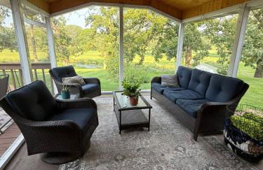 Par-fect Escape on Lake Windsor Golf Course - Foto 43