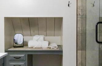 The Crown A-Frame Gated Central AC Lake Access - Foto 11