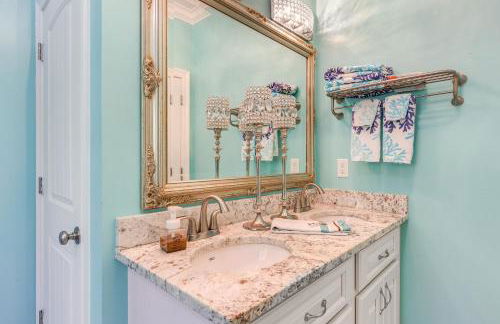 Waterfront Gulf Coast Home with Outdoor Oasis! - Foto 11