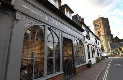 The Mews Pet Friendly and Parking - Foto 16