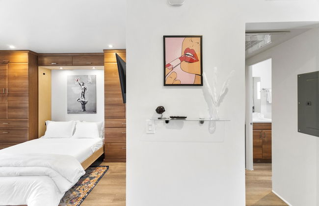 Modern Designer Studio with Pool - Foto 11