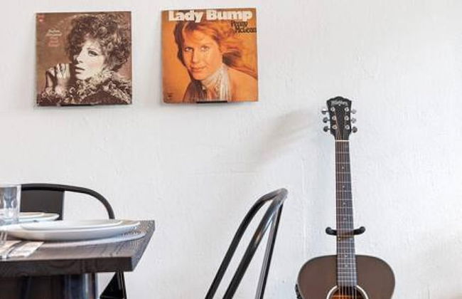 Musicians Lounge - 2 BR With Parking Asssigned - Photo 5