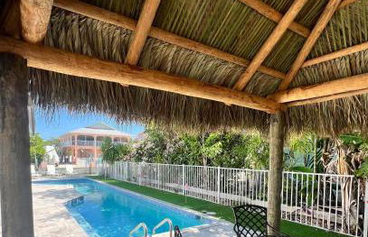 Sea Glass Dreams - Waterfront Pool Home, Mini Golf, Game Room, 110' Dock - Foto 79