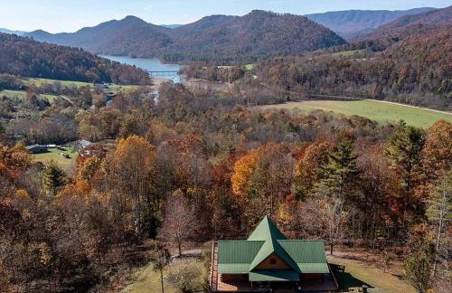 Skyline Lodge - Photo 1