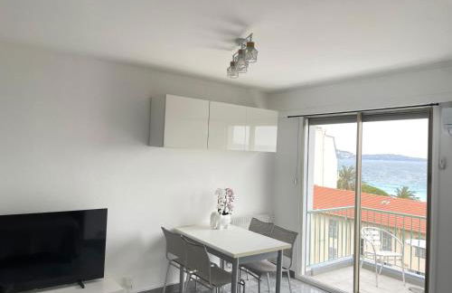 STUDIO EN FACE DE LA PLAGE AVEC une VUE FANTASTIQUE ! - Foto 9