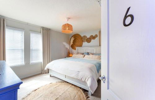 Luxury 8BR Villa with Pool, Spa, Theater & Game Room near Disney - Foto 36