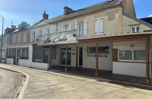 Les Voiles, maison bien équipée 10 p 2 sdb, 2 WC, spacieuse lumineuse avec jardin clos, garage, terrasse, parking privatif, à 950 m de la plage d'Asnelles et tous commerces, près de Bayeux et Arromanches, chiens bienvenus - Foto 50