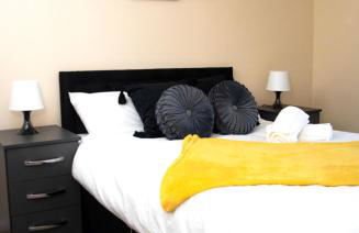 XB Property - Comfy house perfect for families contractors relocators - Foto 1