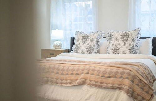 Near Ft Moore Ft Benning and CSU Restored Historic Home - Foto 56