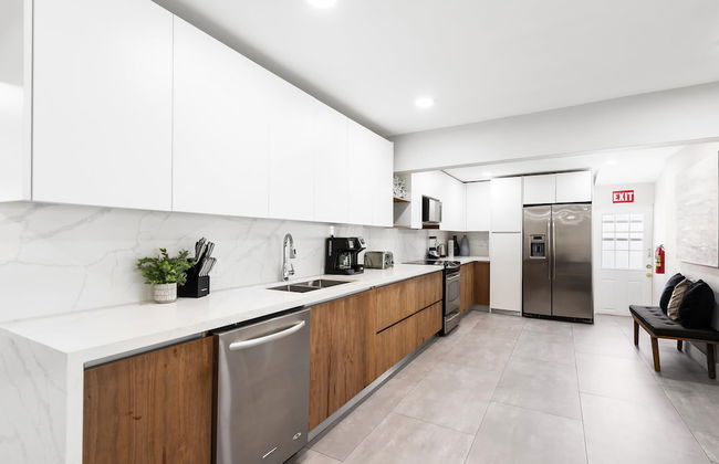 6 BR With Heated Pool Close to Beach - Foto 20