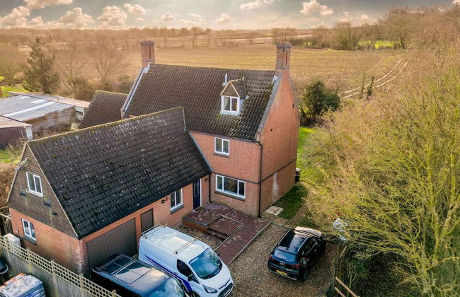 Unique 5BD Farm House Perfect for Relaxing - Foto 30