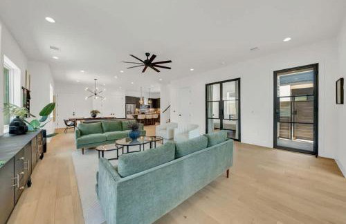 Sleeps 42 2 Pools & Game Room 11BR near Downtown - Foto 12