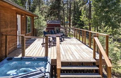 Cozy Wolfcamp Chalet with Hot Tub, Views with Fast Wifi - Foto 26