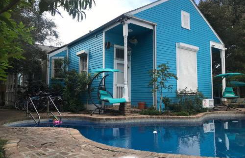 Best Location! 4 BR! Next to French QT by YouRent - Foto 1