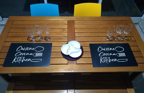 Edf Gil Nogueira - Praia do Morro - GUARAPARI - ES - Brasil - 4º Andar TELA Proteção - FRENTE Sol Manhã - 02 quartos com Split - WIFI - Varanda Gourmet com CHURRASQUEIRA - 02 elevadores - 01 Vaga - PISCINA - Sauna - Portaria 24 HRS - 50m da Praia do Morro - Photo 9