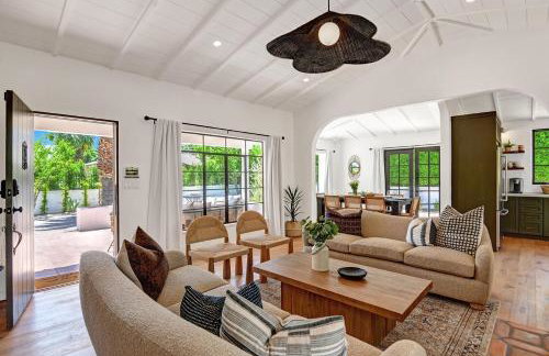 Famous Movie Colony Estate- Casa de Amigos Estate- Ultra Luxe, Pool, Spa, Firepit 4bd, 3.5bth - Foto 16