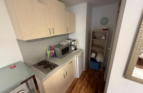 Kleine ruhige Wohnung im Nebenhaus - Photo 1