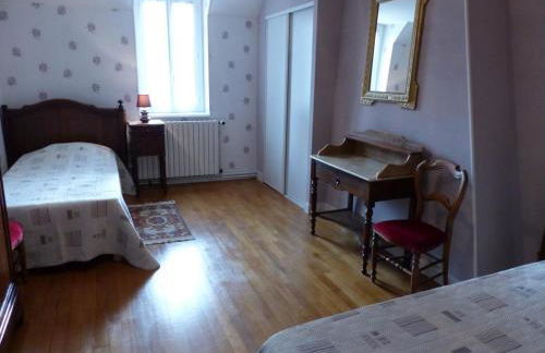 Grande maison à Saint-Pourçain avec piscine, sauna et WiFi - FR-1-489-60 - Foto 18