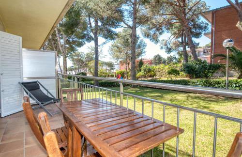 Apartment with Pool and Tennis - Foto 17