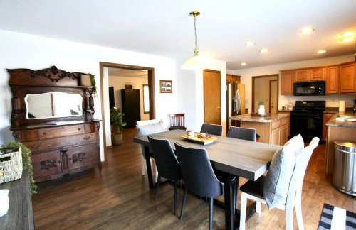 The Den at Buckskin- Entire House in Frankfort, OH - Foto 22