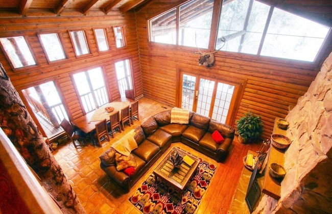 Log Cabin on the Stream - Photo 21