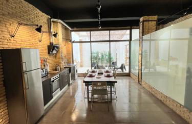 IY Loft 4 - Open Plan Garage Style - Up to 4 people - Foto 3