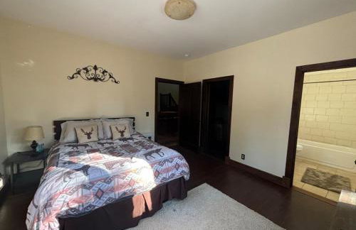 Spacious 4 Bedroom Chalet on Hiking Trails - Foto 19