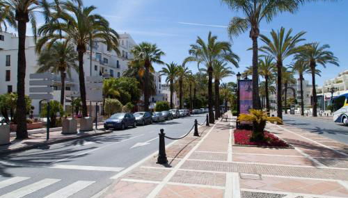 Jardines del Puerto Apartment for up to 6, totally refurbished 2025, gardens, pools, garage, wifi - Photo 3