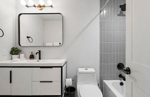 Chic & Stylish 1BR Retreat near Zilker Park - Photo 15