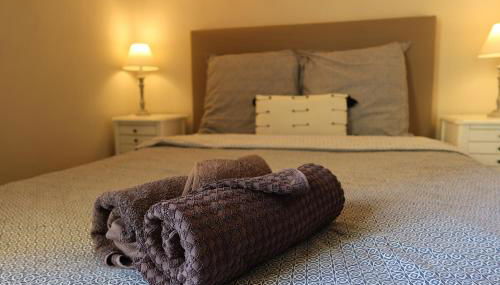 Charming studio overlooking a beautiful garden - Foto 2