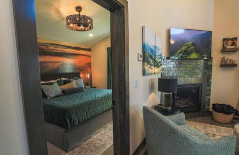 Valley View Resort Cabin #1, 1-Bed, Modern-Luxury with Hot Tub in Canaan Valley, WV - Photo 6