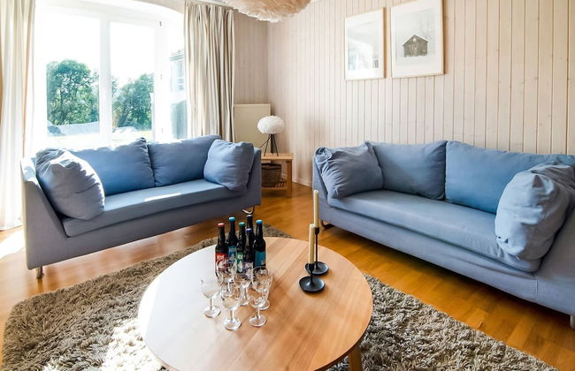 Luxurious Villa With Pool and Sauna, and Very Suitable for Culinary Workshops - Photo 14