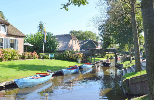 Cozy House with a Boat near Giethoorn & Weerribben Wieden National Park - Photo 25