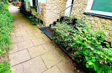 WOLFÜHLOASE am Hamburg Airport - Photo 33