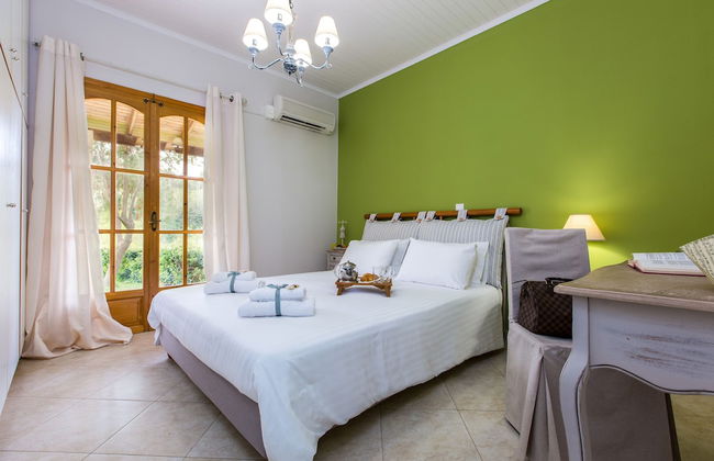 Villas Lefkothea - Photo 11