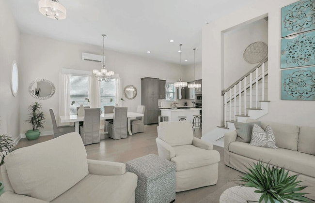 Nacho Beach House by Avantstay Inlet Beach Sleeps 10 + Pool - Photo 1