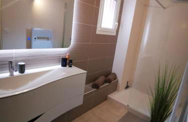 Appartement 90 m2 avec parking terrasse balcons, proche du port et plages - Foto 24