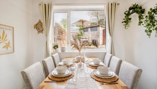 Serene Boho Retreat: White Oak Charm House 10ppl - Foto 3